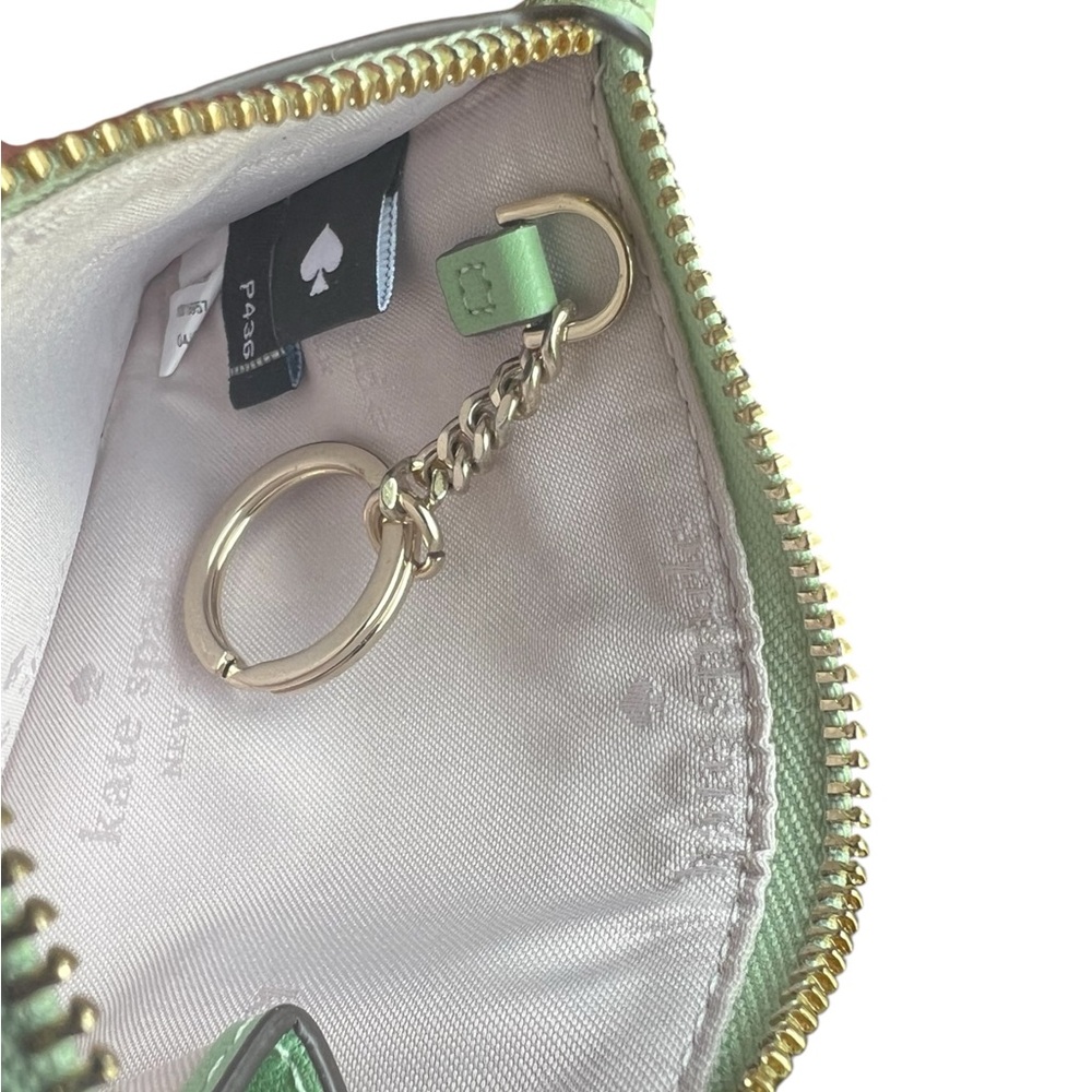 EUC~
Kate Spade Leila Small Cardholder Wristlet in pistachio. - Picture 6 of 9